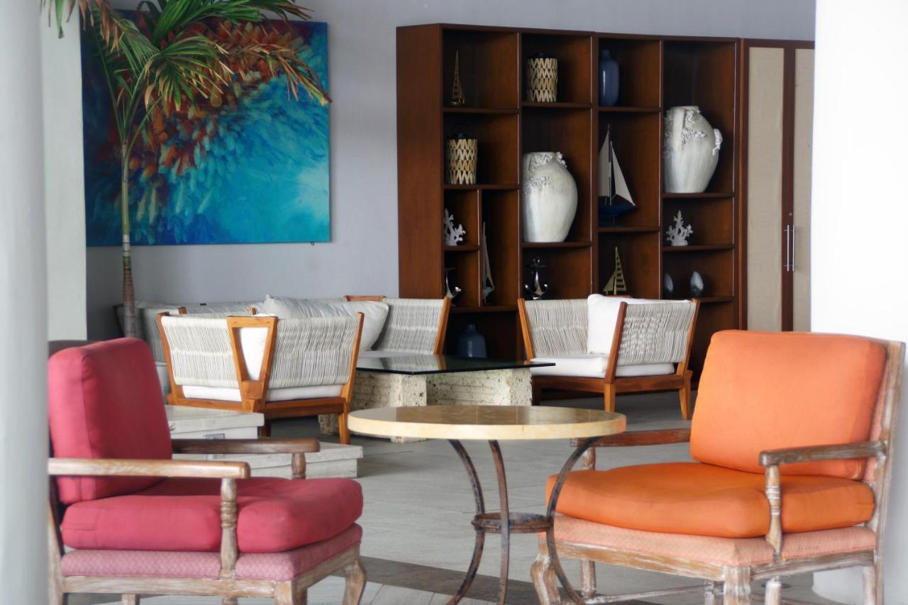 รอยัล บียาส รีสอร์ต Hotel มาซาตลัน ภายนอก รูปภาพ Interior of the hotel