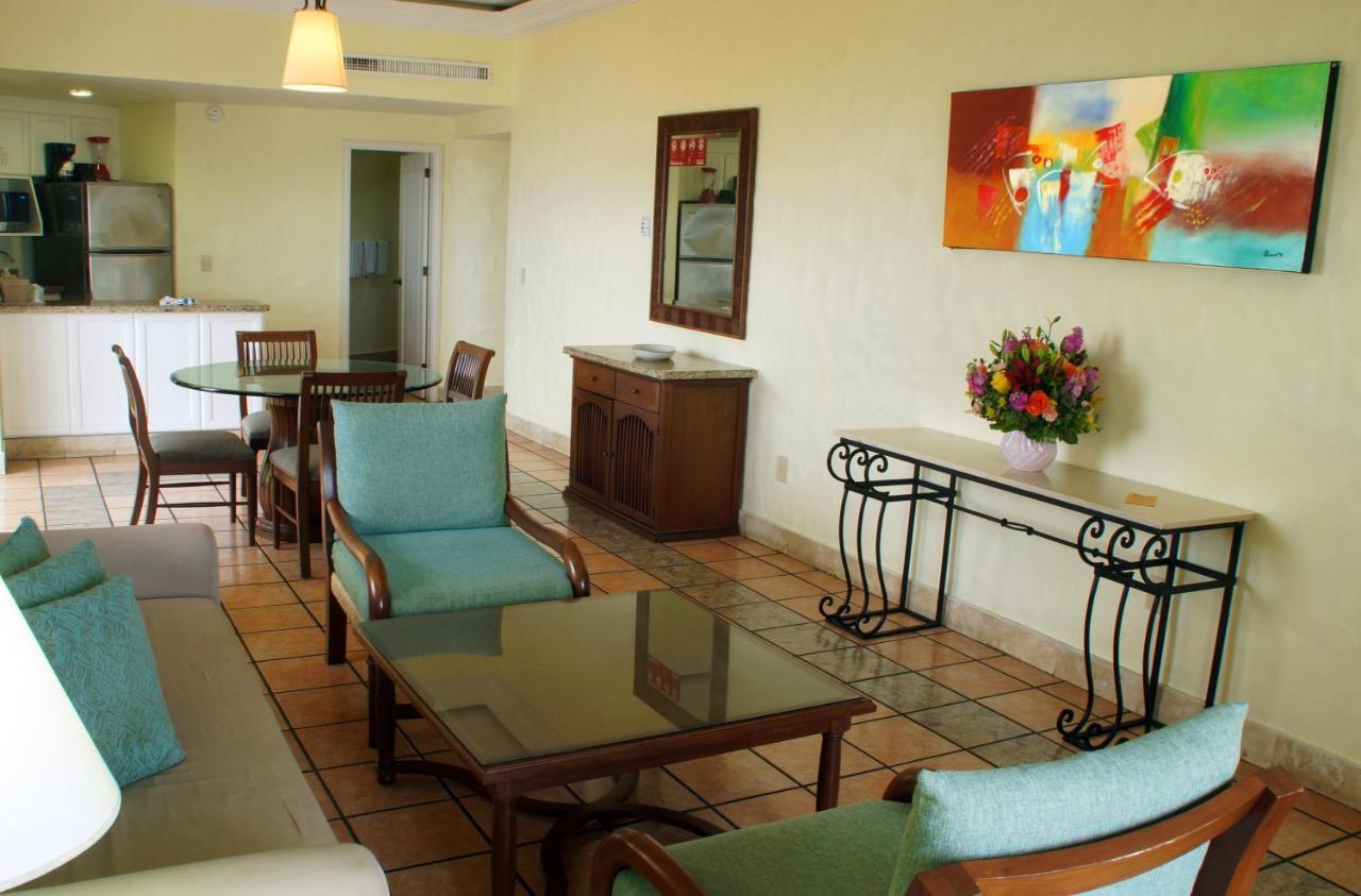 รอยัล บียาส รีสอร์ต Hotel มาซาตลัน ภายนอก รูปภาพ Living room